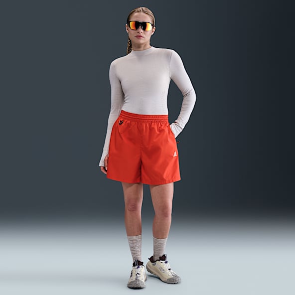ACG Clothing. Nike CA